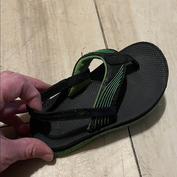 Nike Sandals, LL Bean Sneakers, and Black & Green Sandals - kids 7/8 - Picture 11 of 11